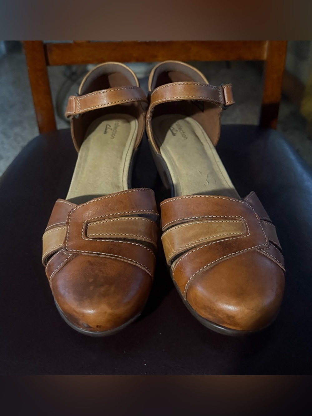 Clarks Collection Brown Leather Mary Jane Comfort Heels Women’s Size 9